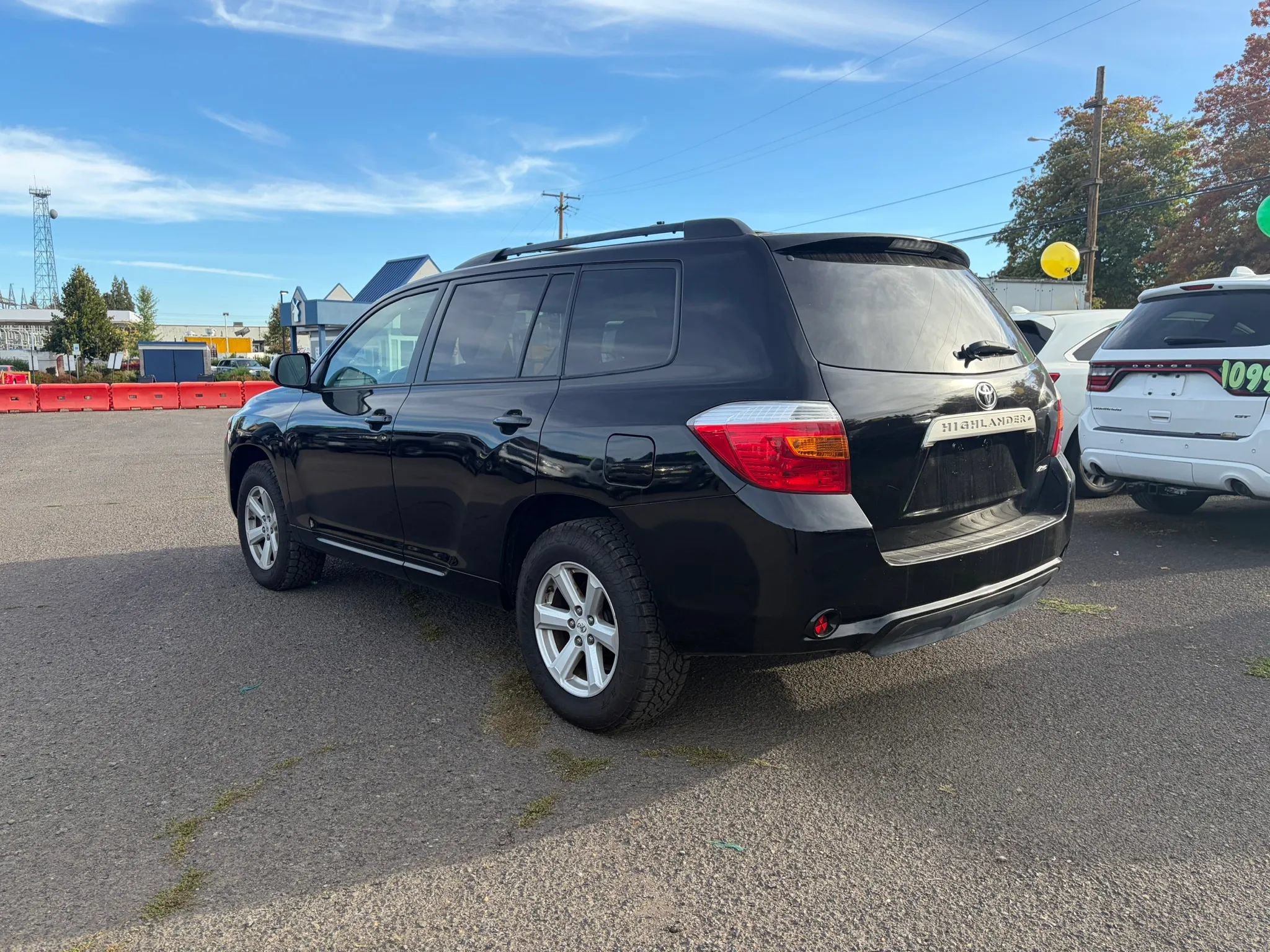 Used 2010 Toyota Highlander SE AWD/4WD image 5