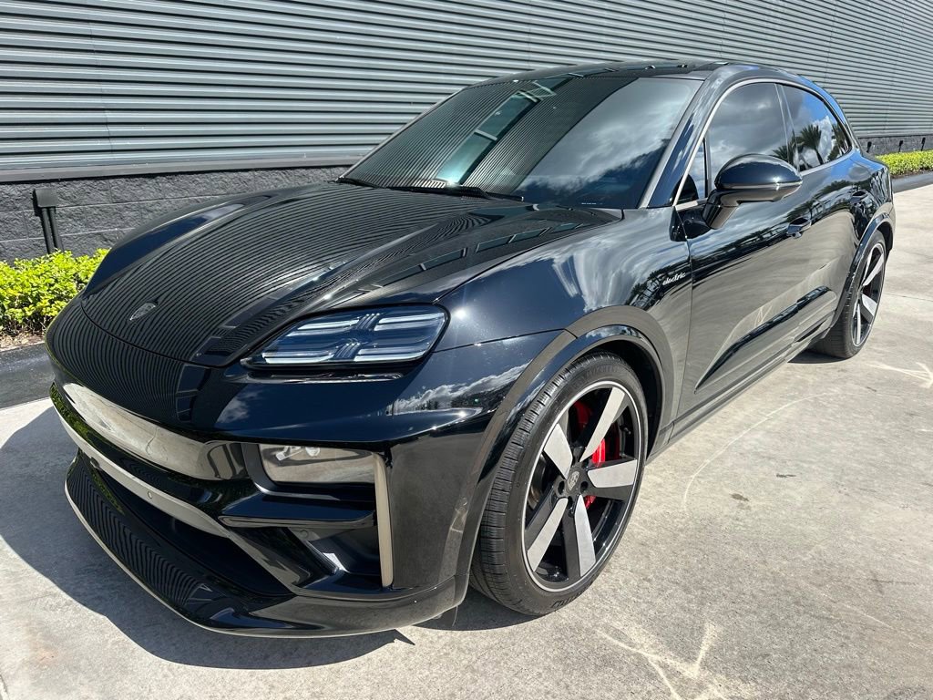 Certified 2024 Porsche Macan Turbo Electric image 7