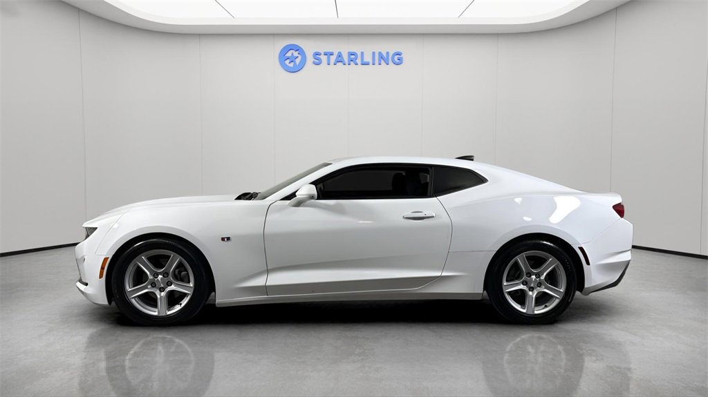 Used 2022 Chevrolet Camaro LT image 3