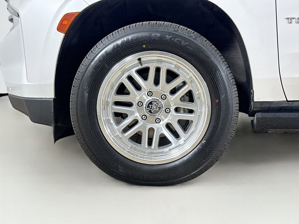 Used 2021 Chevrolet Tahoe High Country w/ Premium Package image 27