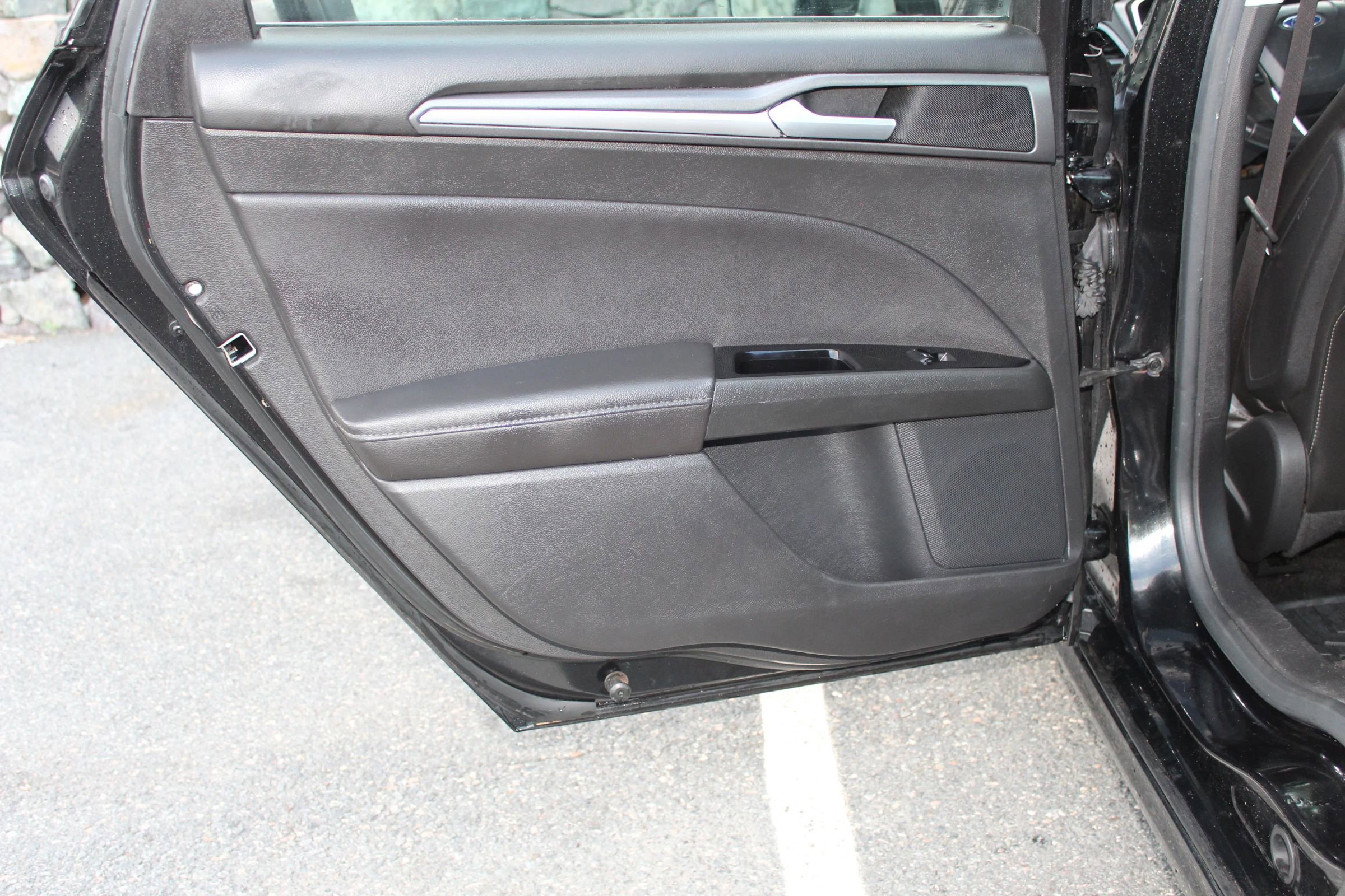 Used 2013 Ford Fusion Titanium image 14