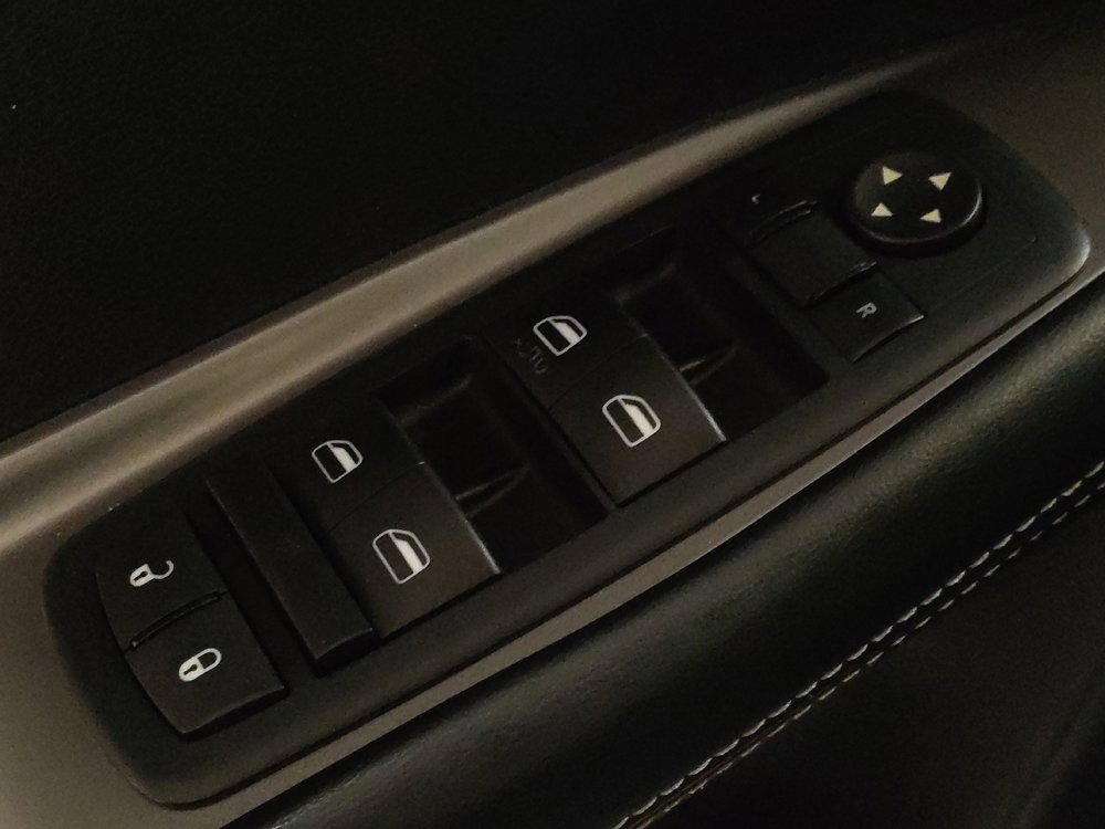 Used 2015 Dodge Journey Crossroad w/ Flexible Seating Group FWD image 27