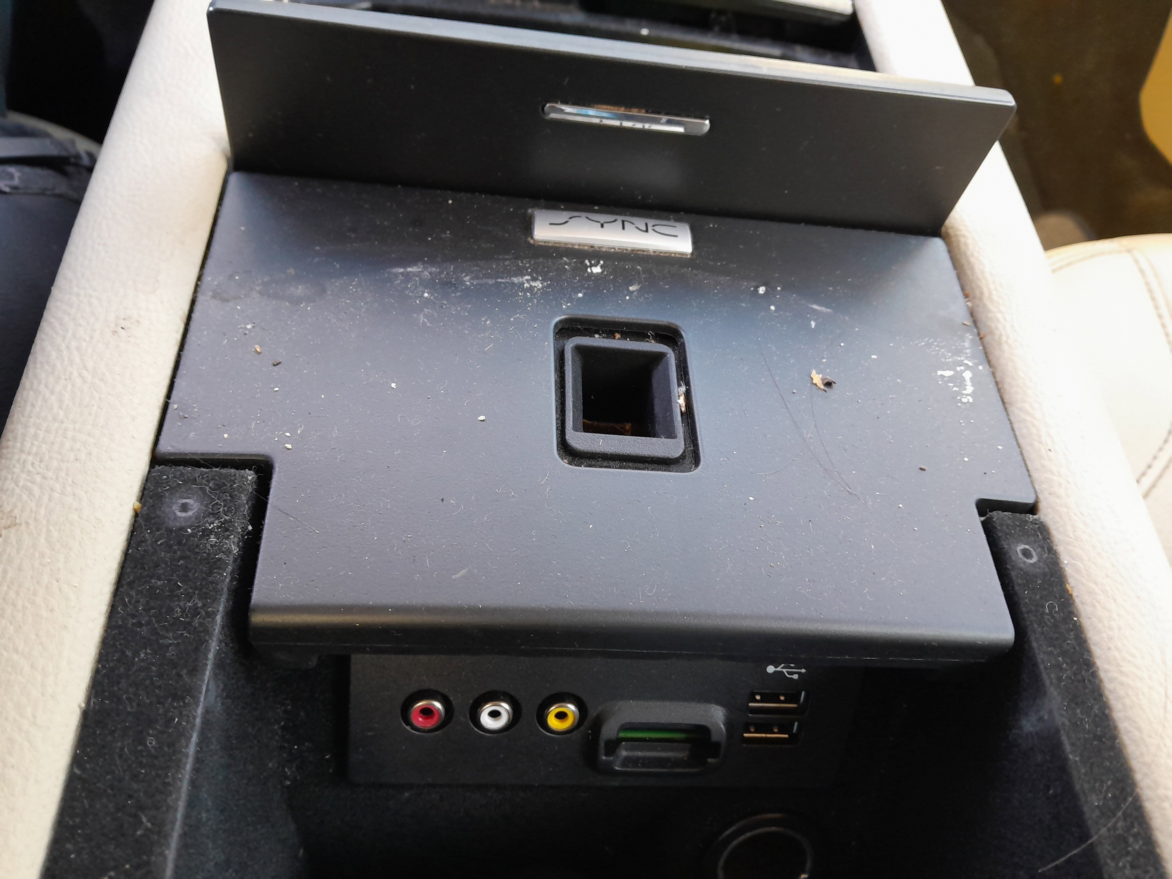 Used 2015 Ford Taurus SEL w/ Equipment Group 201A image 26