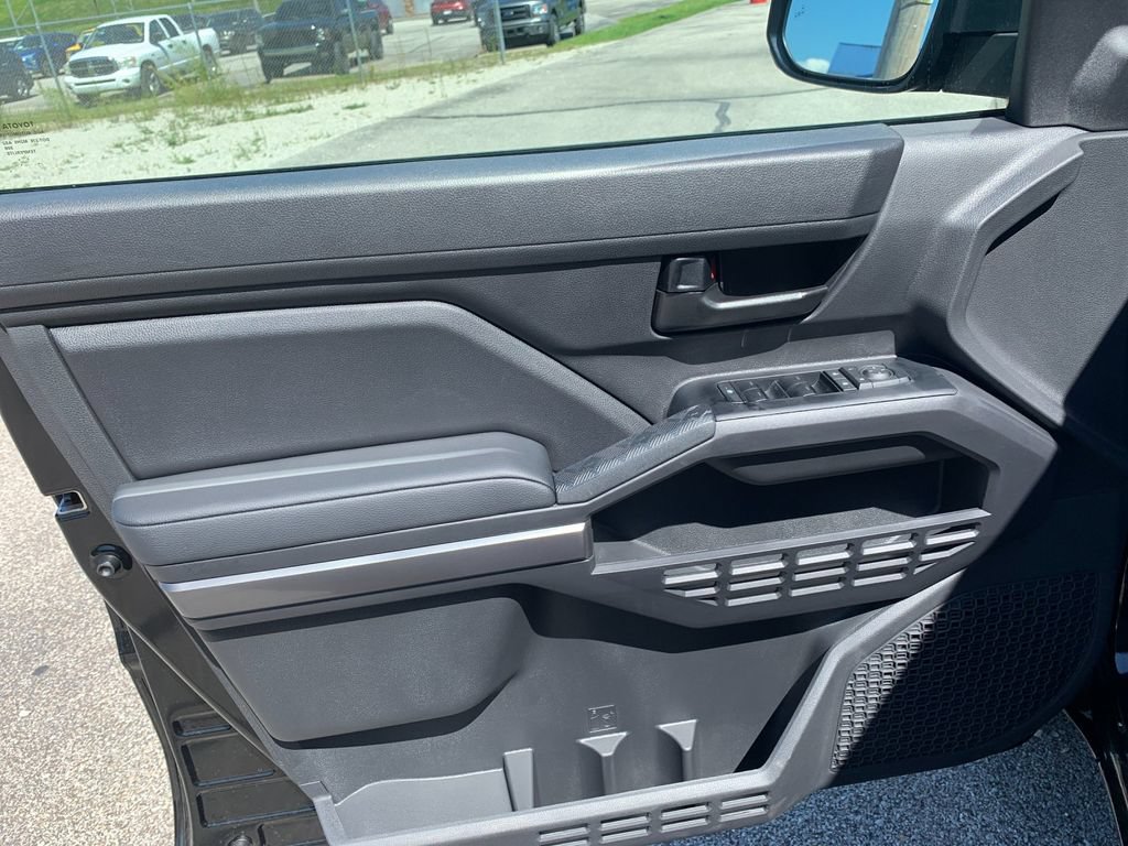 New 2026 Toyota Tacoma SR5 AWD/4WD image 11