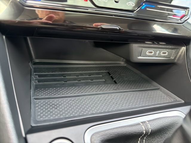 Certified 2025 Volkswagen Jetta SEL image 16