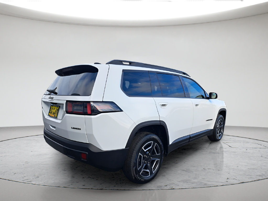 New 2026 Jeep Cherokee Laredo AWD/4WD image 5