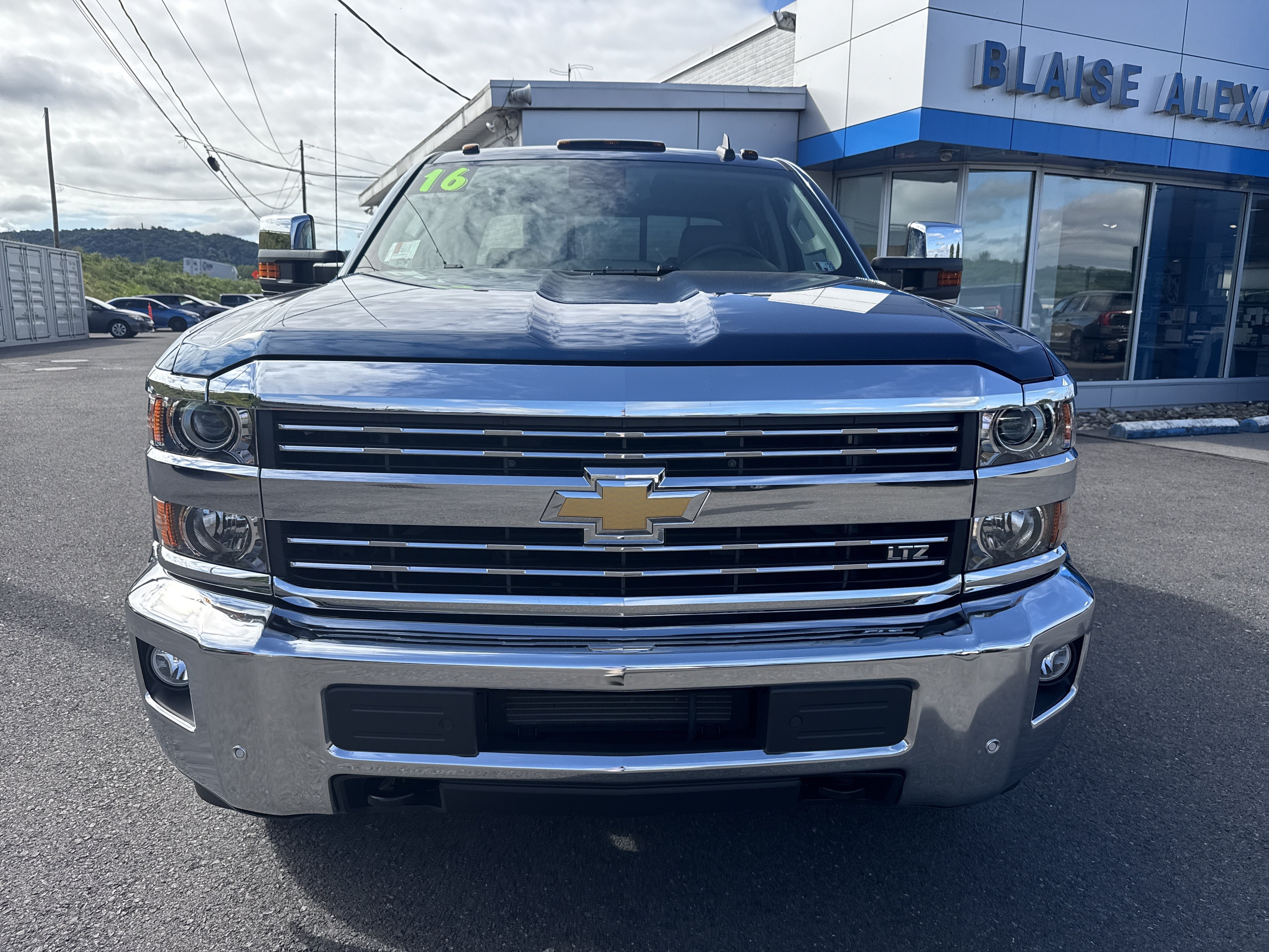 Used 2016 Chevrolet Silverado 3500 LTZ w/ Duramax Plus Package AWD/4WD image 8