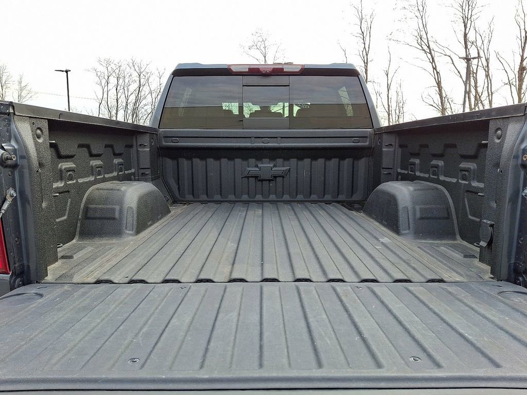 Used 2022 Chevrolet Silverado 1500 LTZ w/ LTZ Premium Package image 30