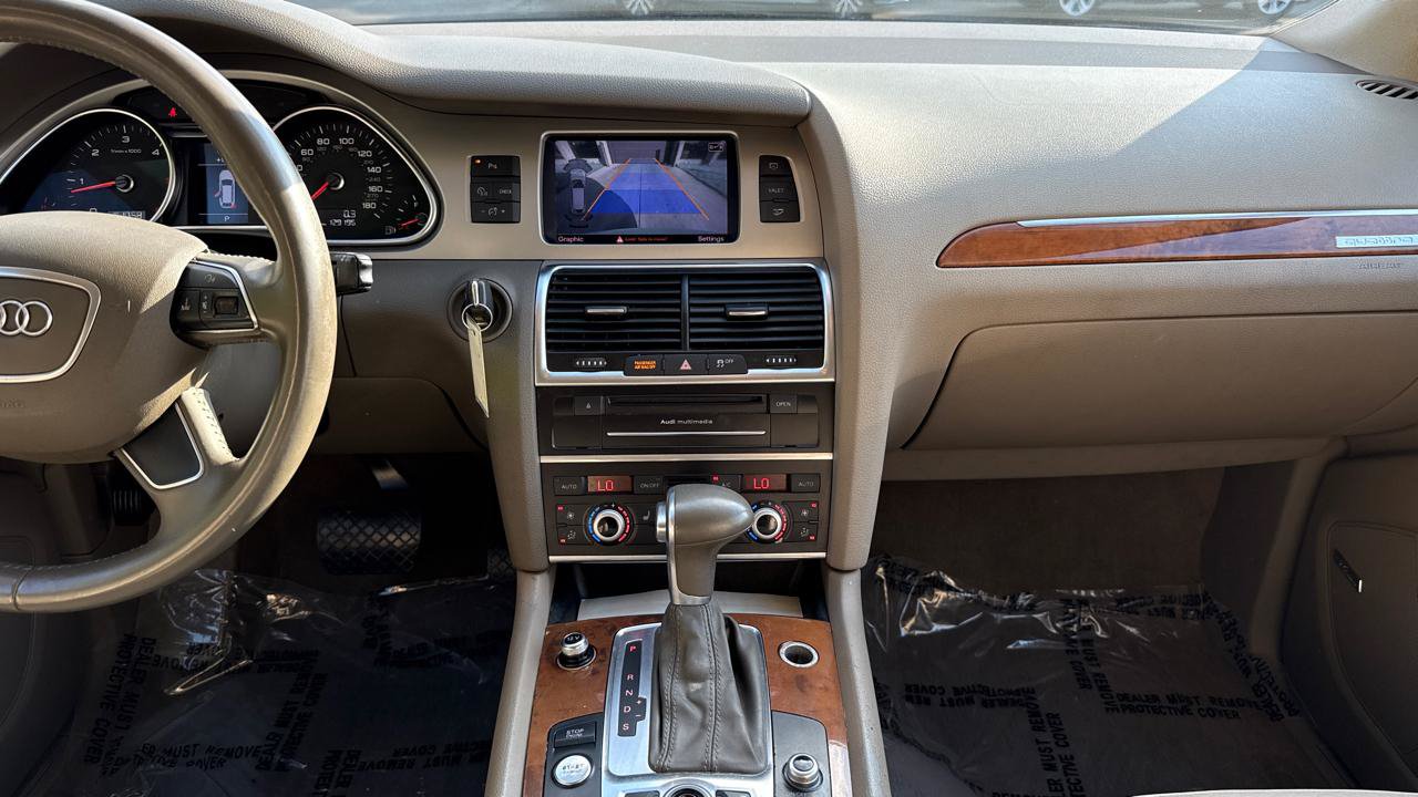 Used 2015 Audi Q7 TDI Premium Plus w/ Premium Plus Package AWD/4WD image 16