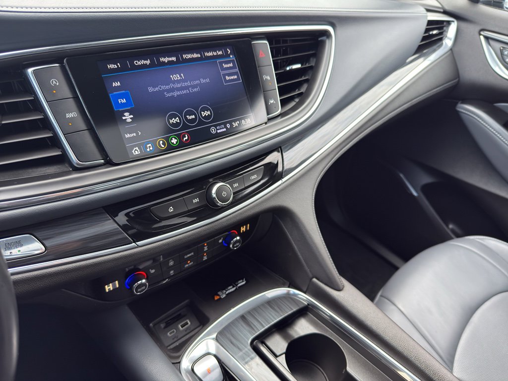 Used 2022 Buick Enclave Essence w/ Experience Buick Package image 22