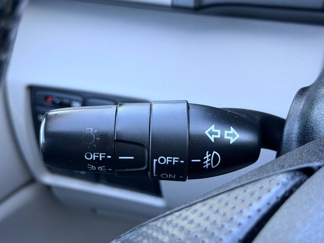 Used 2015 Honda Odyssey Touring Elite image 42