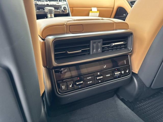 New 2026 Lexus LX 600 4WD w/ Luxury Package image 16