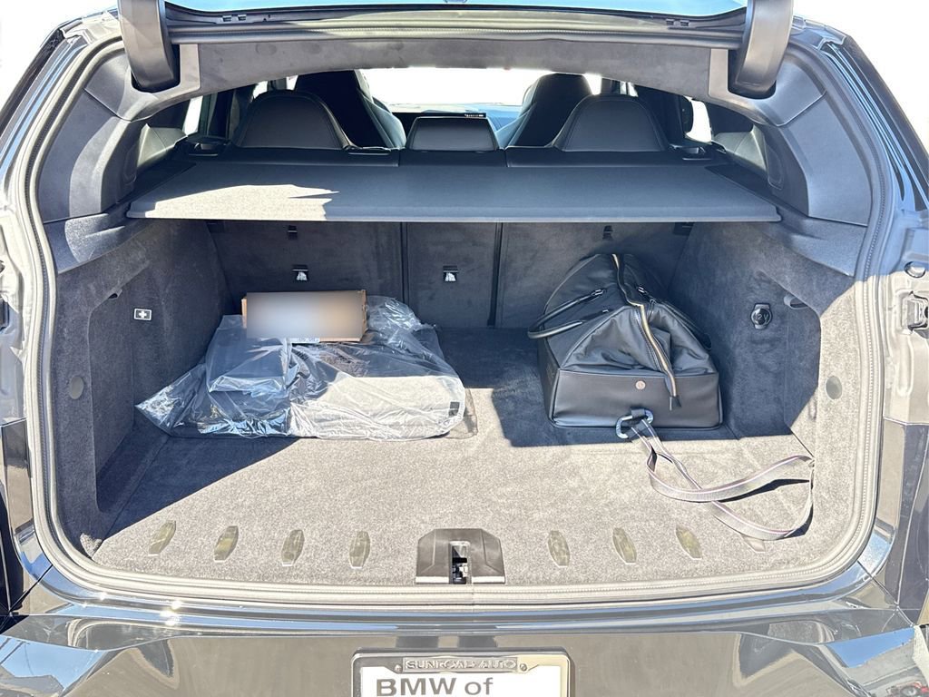 New 2026 BMW XM Label Red image 13