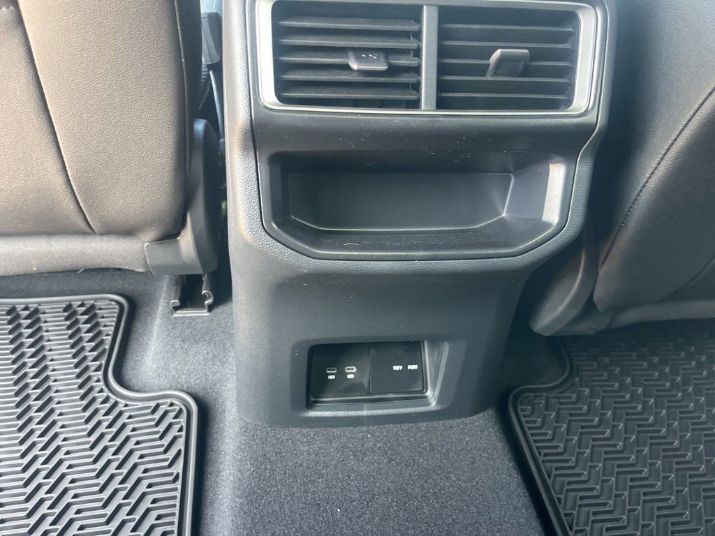 New 2025 Volkswagen Atlas Cross Sport SE image 16