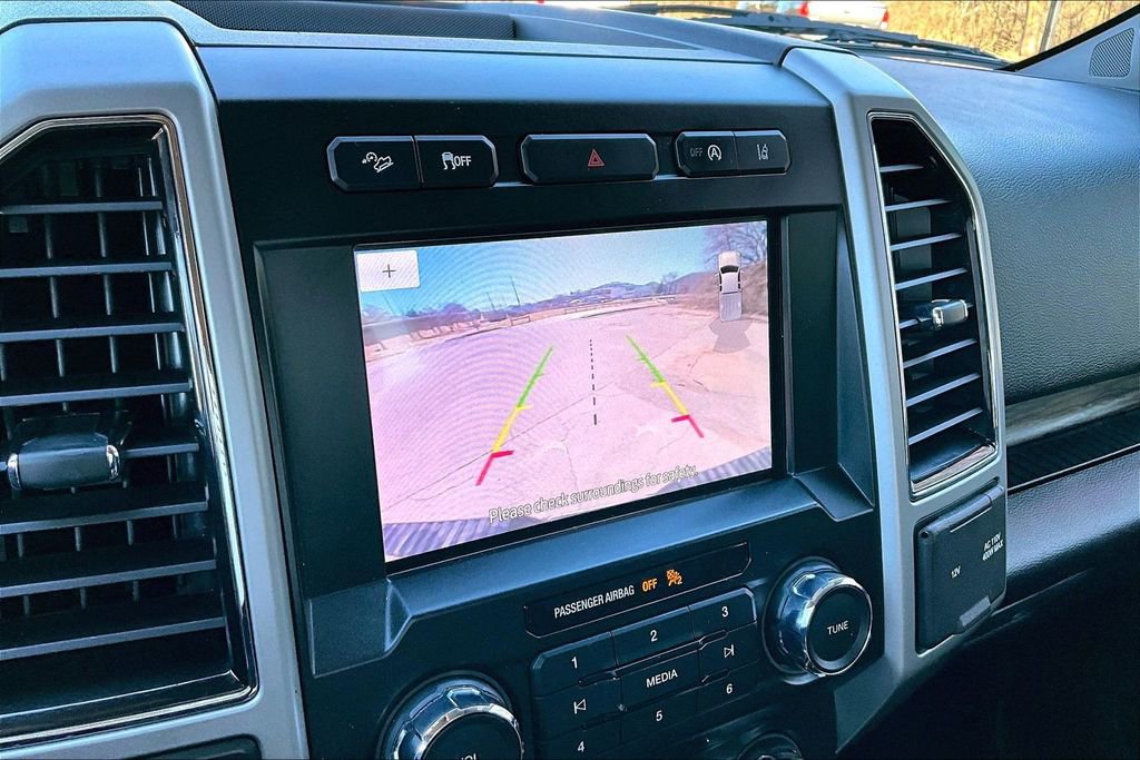 Used 2020 Ford F150 Lariat image 15