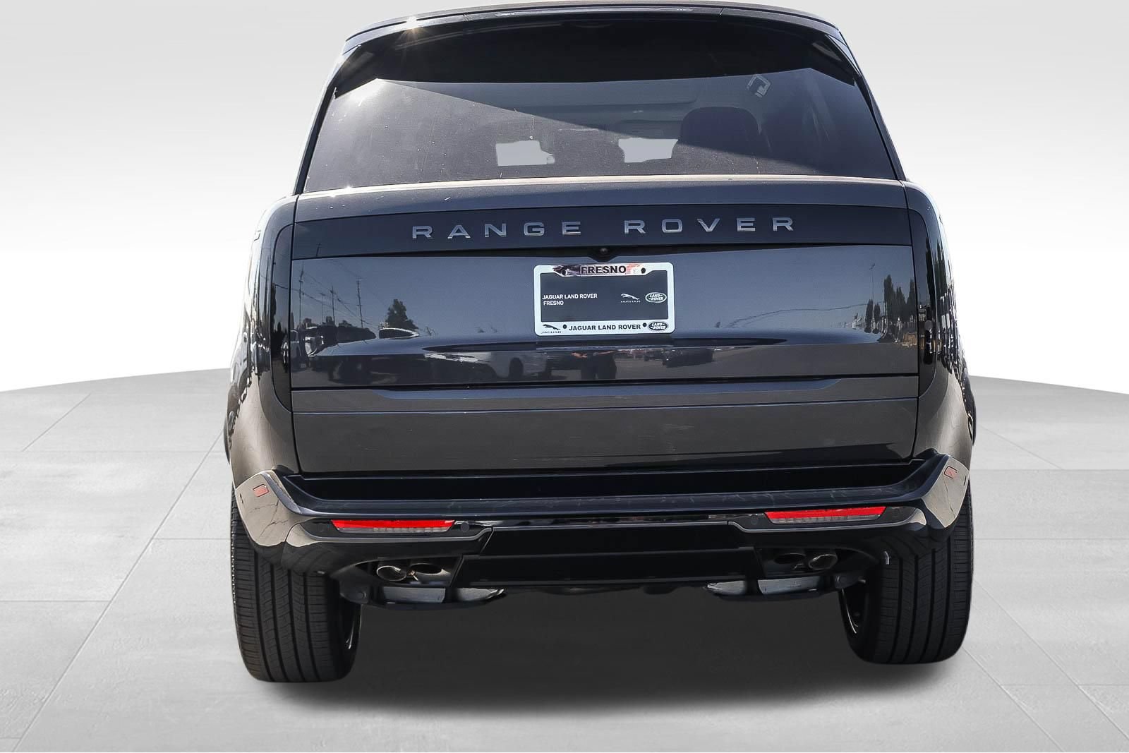 New 2026 Land Rover Range Rover Long Wheelbase SE AWD/4WD image 5