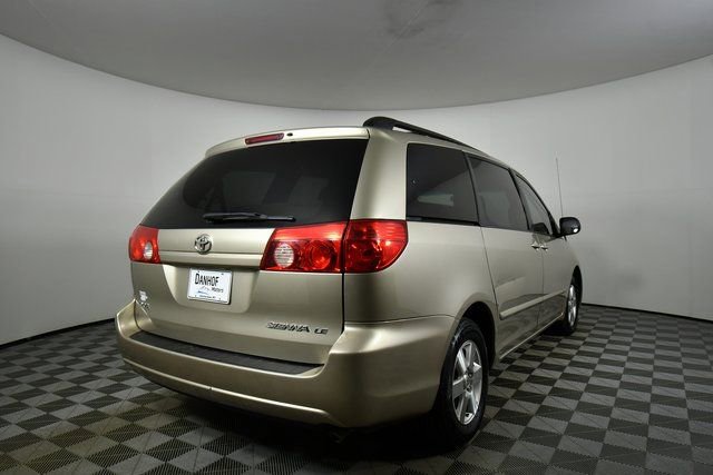 Used 2008 Toyota Sienna Sienna Passenger Van image 12