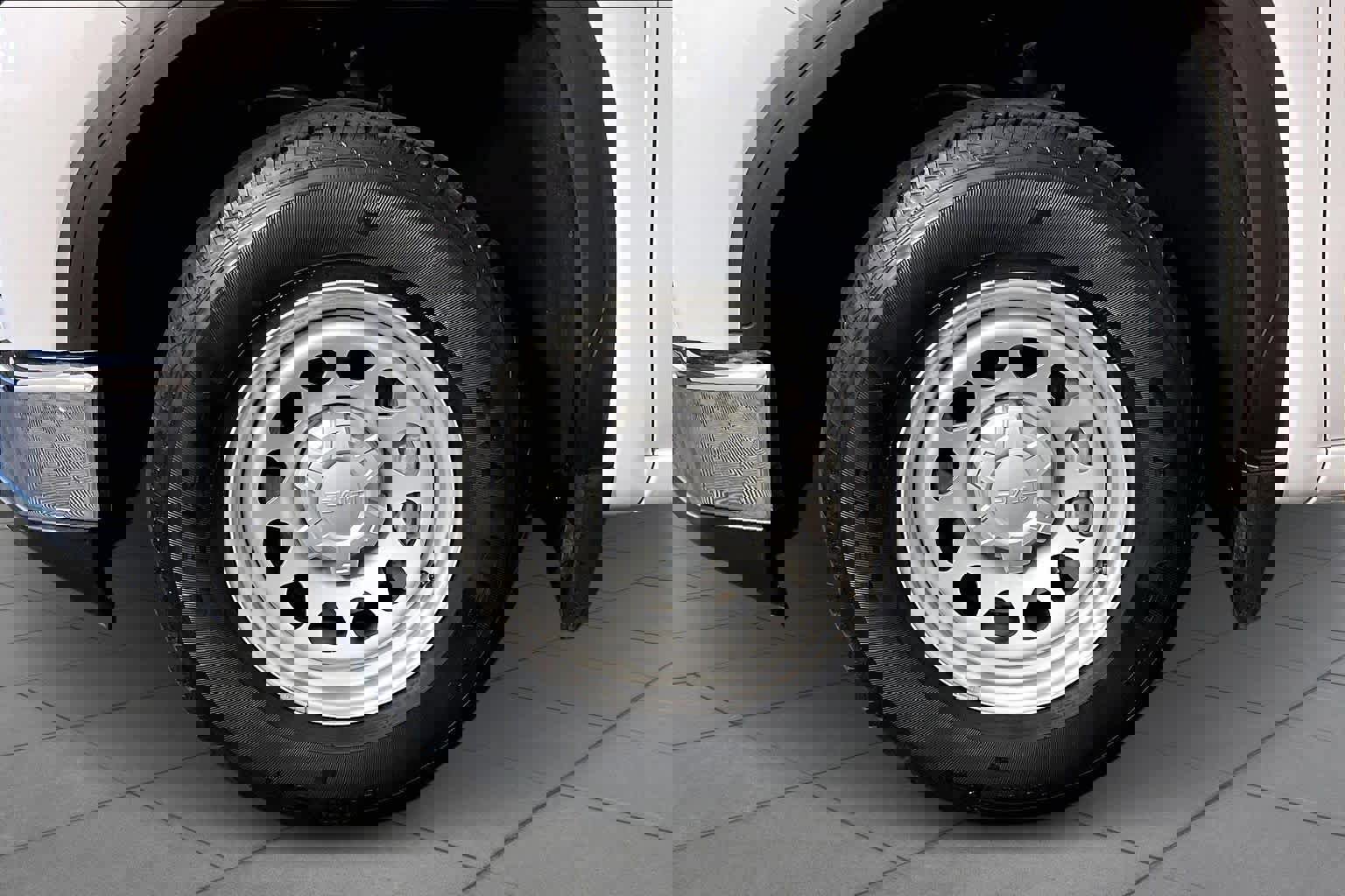 Certified 2024 GMC Sierra 1500 Pro w/ Pro Value Package image 9