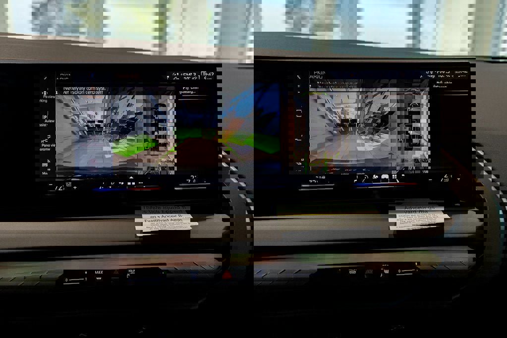 Used 2025 BMW X3 xDrive30i w/ Premium Package image 32