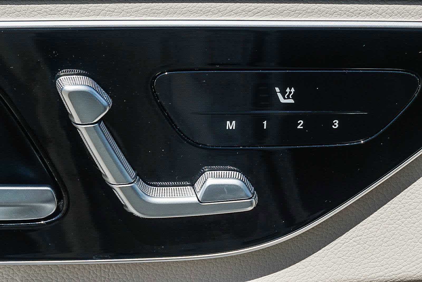 Used 2022 Mercedes-Benz C 300 Sedan image 21