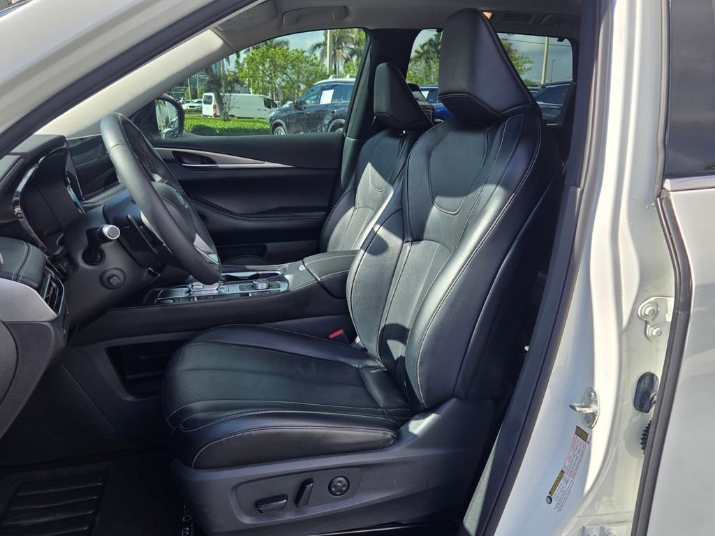 Certified 2023 INFINITI QX60 Luxe w/ Cargo Package image 13