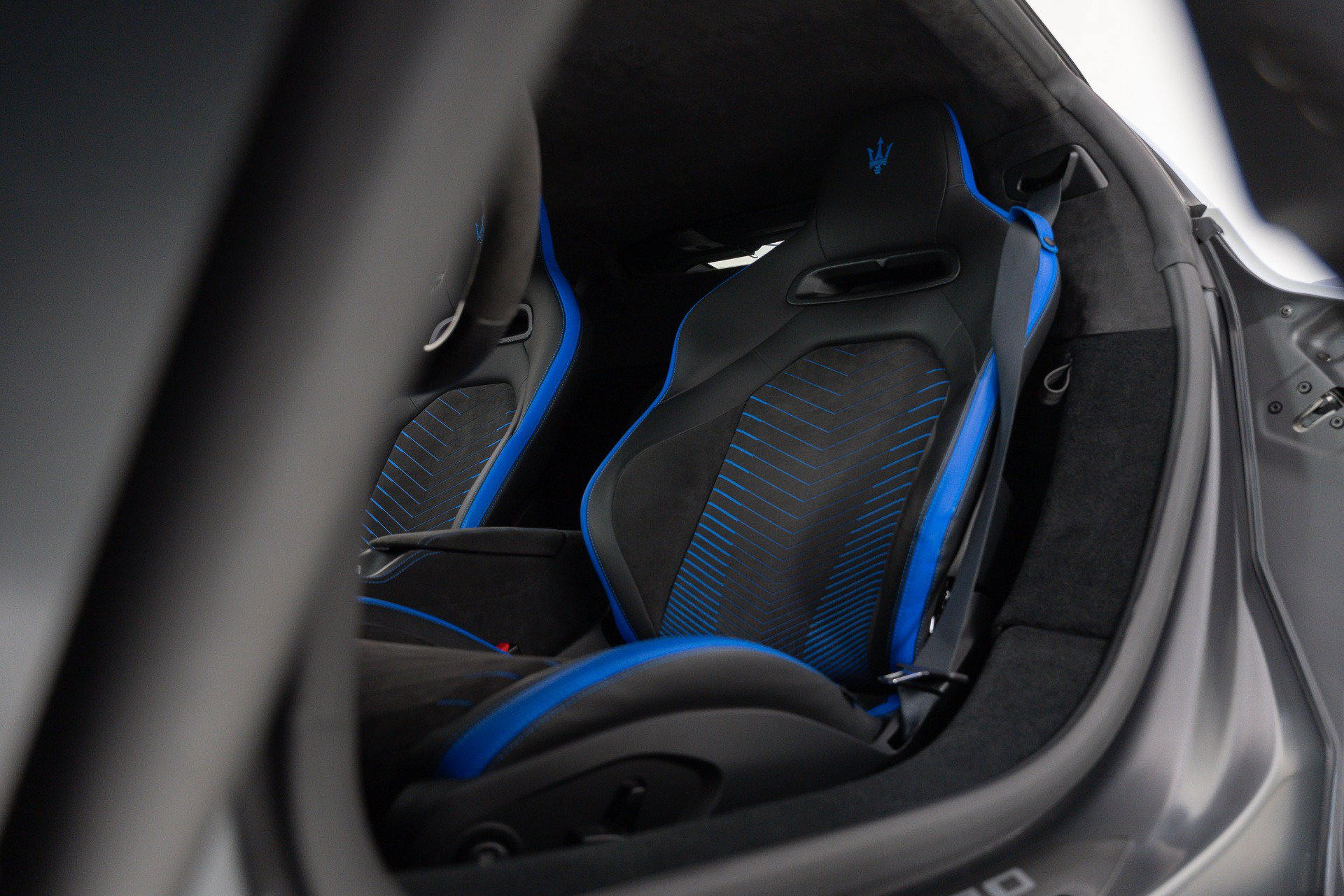 Used 2022 Maserati MC20 Coupe RWD image 18