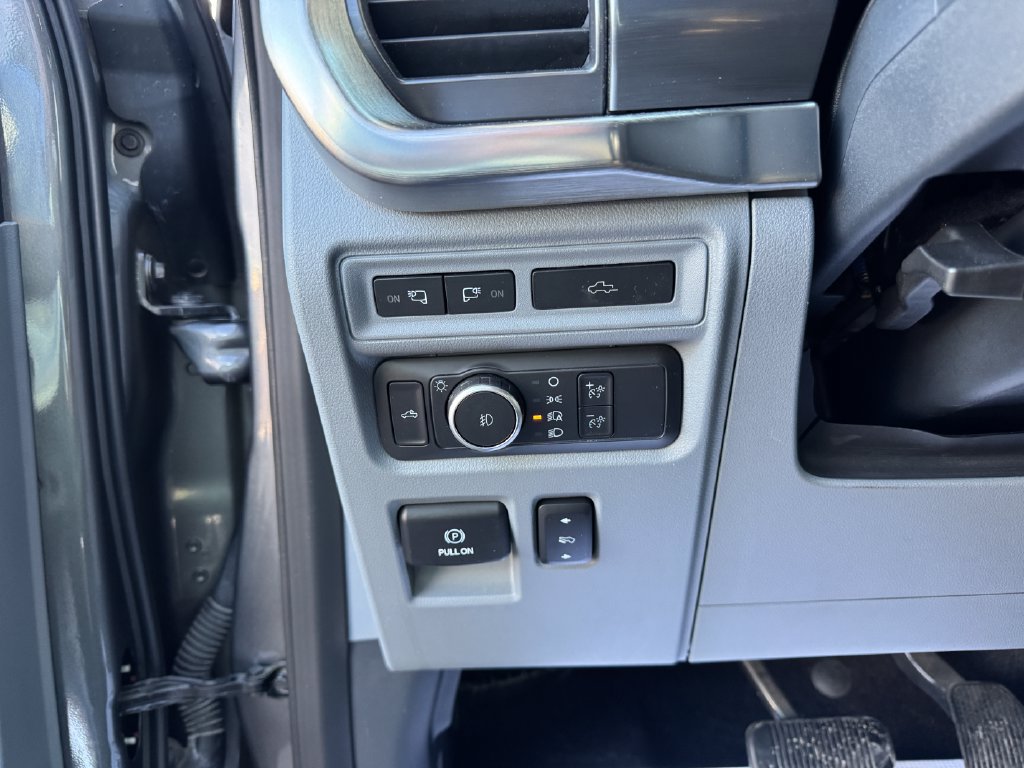 Used 2022 Ford F150 Lariat w/ Equipment Group 501A Mid AWD/4WD image 21