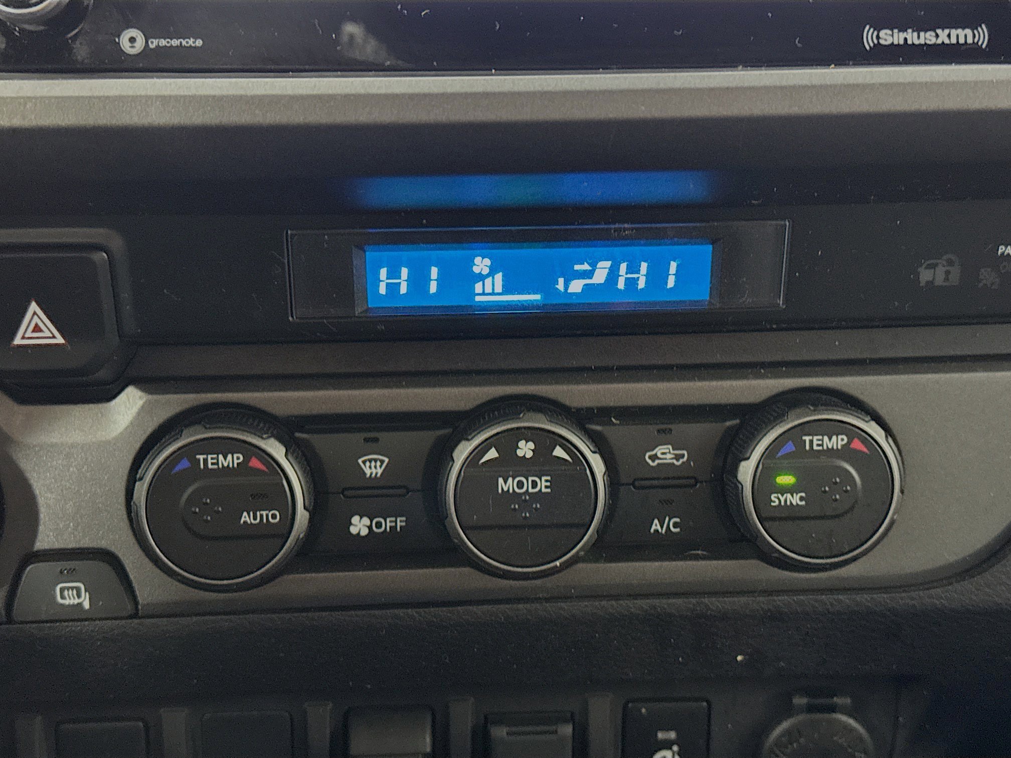 Used 2022 Toyota Tacoma TRD Off-Road image 15