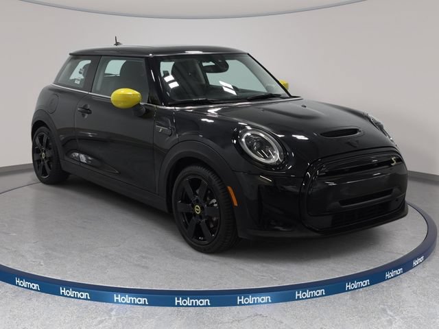 Used 2024 MINI Cooper SE FWD image 3