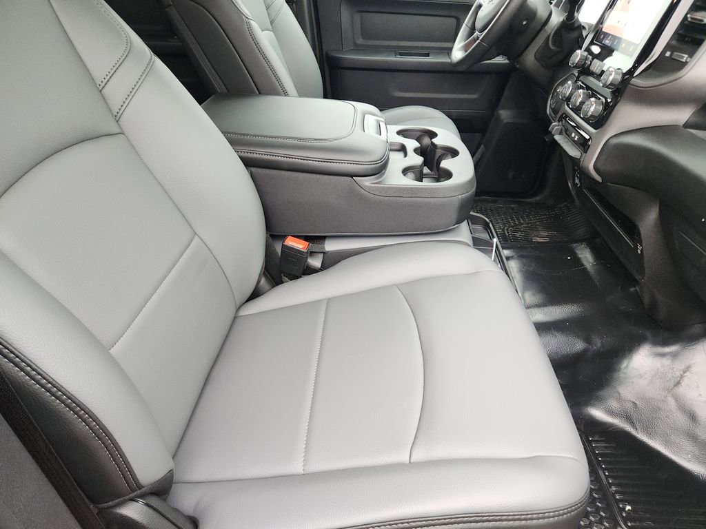 New 2026 RAM 2500 Tradesman w/ Chrome Appearance Group AWD/4WD image 10