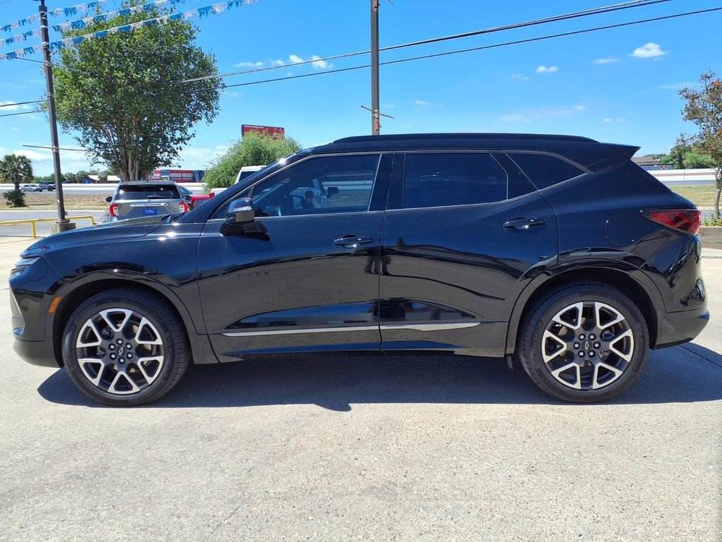 Used 2023 Chevrolet Blazer RS w/ Enhanced Convenience Package image 4