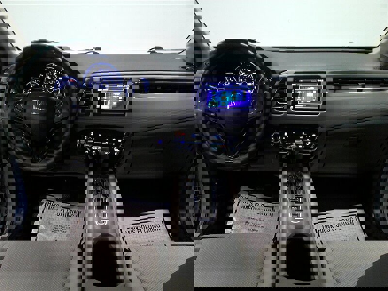 Used 2017 Honda HR-V EX image 3