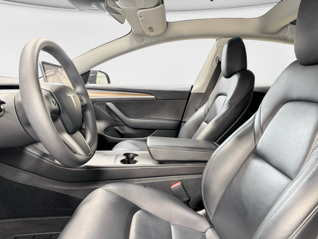 Used 2022 Tesla Model 3 Long Range AWD/4WD image 17