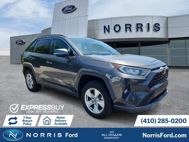 Used 2021 Toyota RAV4 XLE FWD image 1
