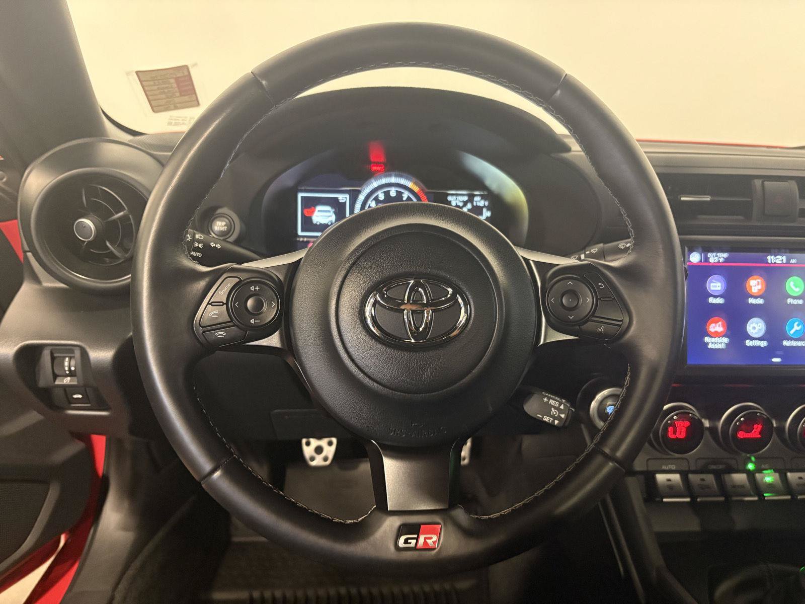 Used 2022 Toyota GR86 Premium w/ ALL Weather Mat Package (TMS) RWD image 18