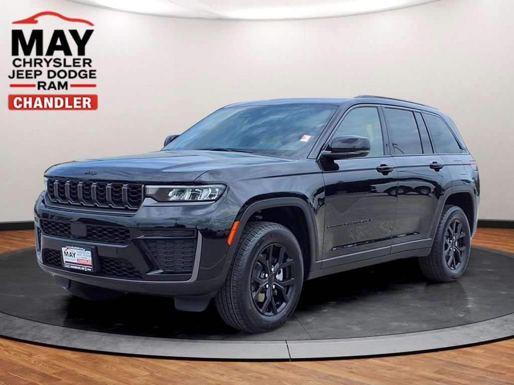 New 2026 Jeep Grand Cherokee Altitude AWD/4WD image 1