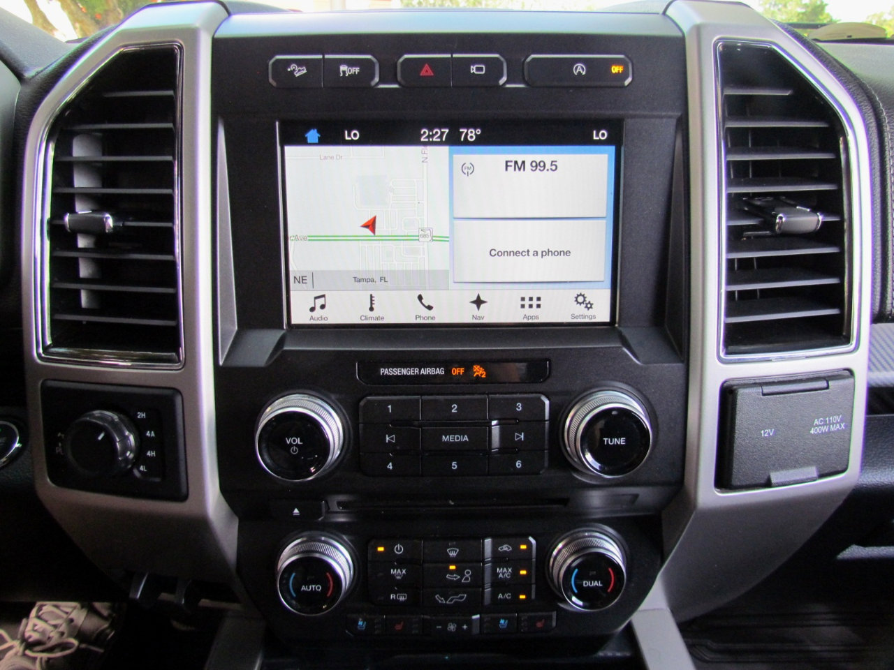 Used 2018 Ford F150 Lariat w/ Equipment Group 502A Luxury image 39