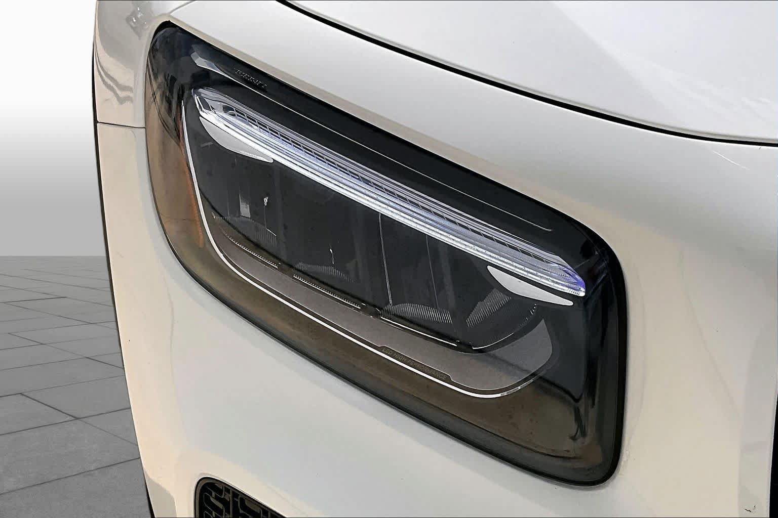 Used 2025 Mercedes-Benz GLB 250 image 28