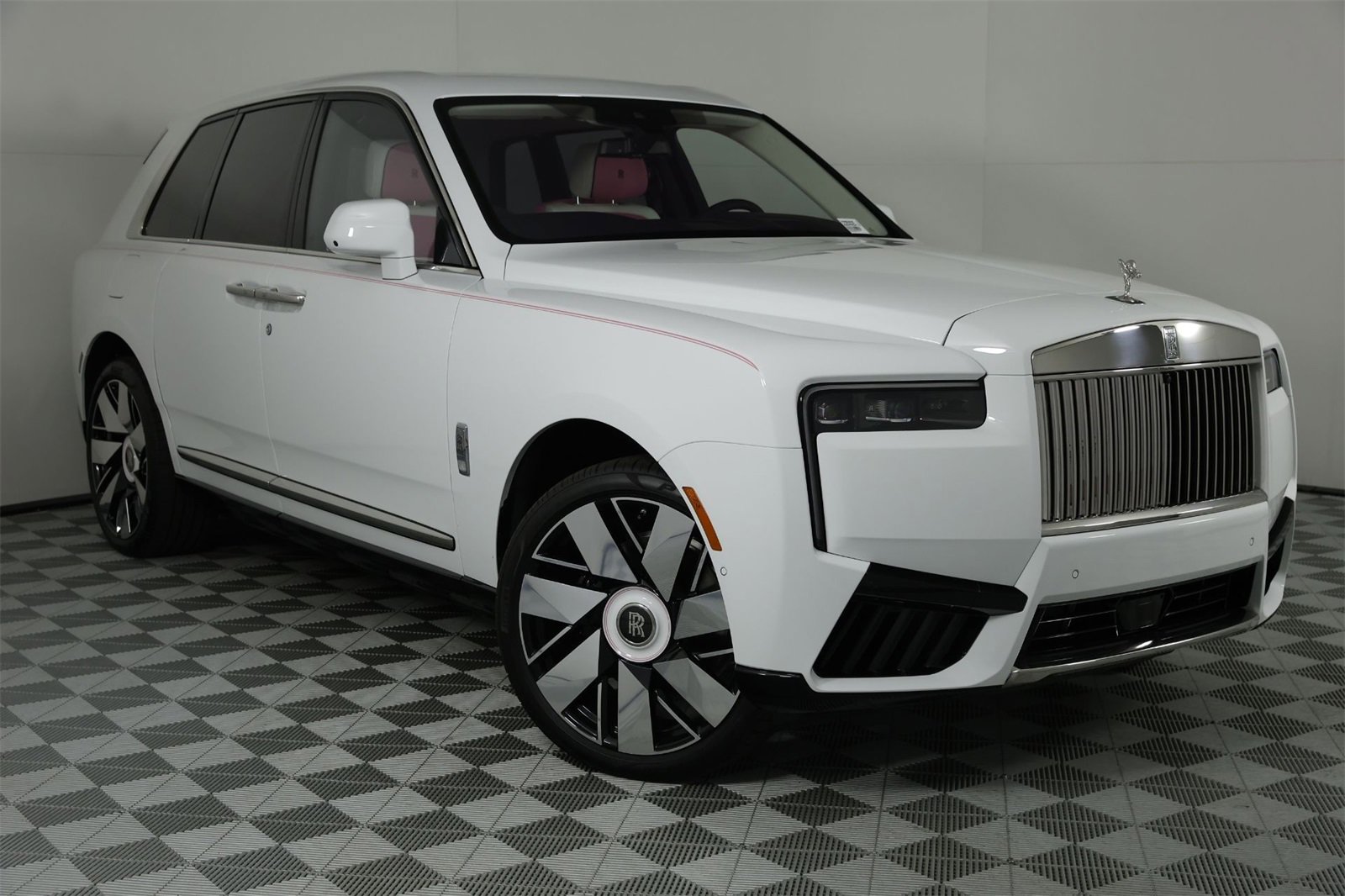 New 2025 Rolls-Royce Cullinan w/ Dynamic Package image 9