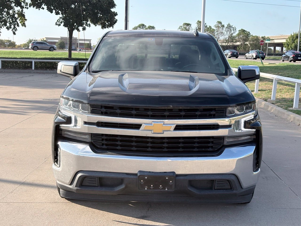 Used 2021 Chevrolet Silverado 1500 LT w/ Convenience Package II RWD image 2