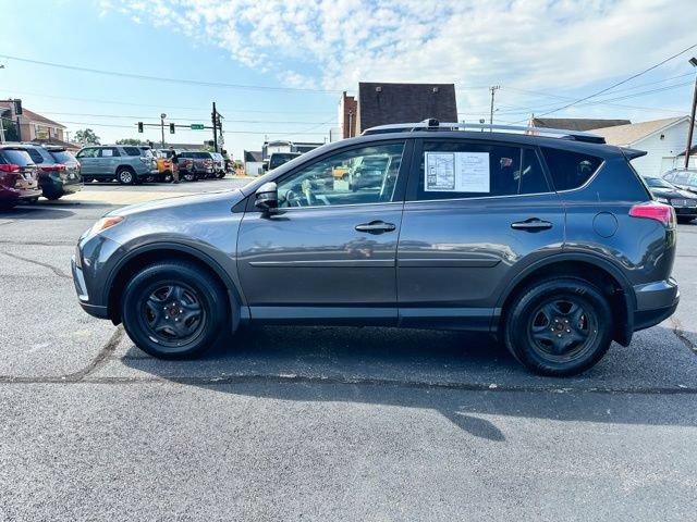 Used 2018 Toyota RAV4 LE w/ All Weather Liner Package AWD/4WD image 4