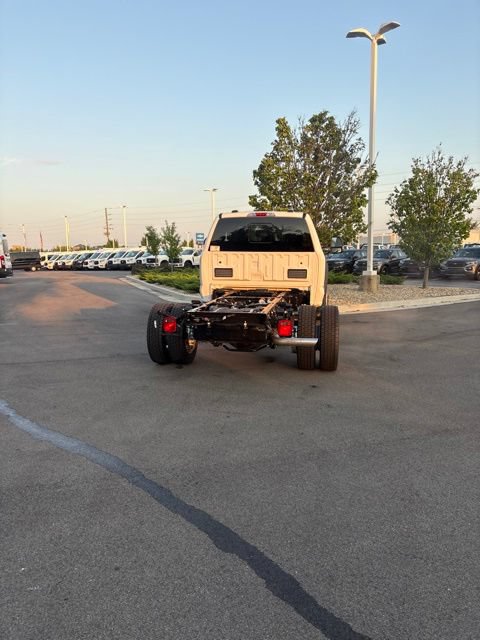 New 2027 Ford F550 4x4 Supercab Super Duty w/ XL Chrome Package image 6