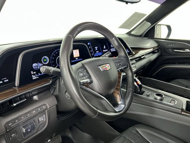 Certified 2022 Cadillac Escalade ESV Sport Platinum w/ Heavy-Duty Trailer Package image 36