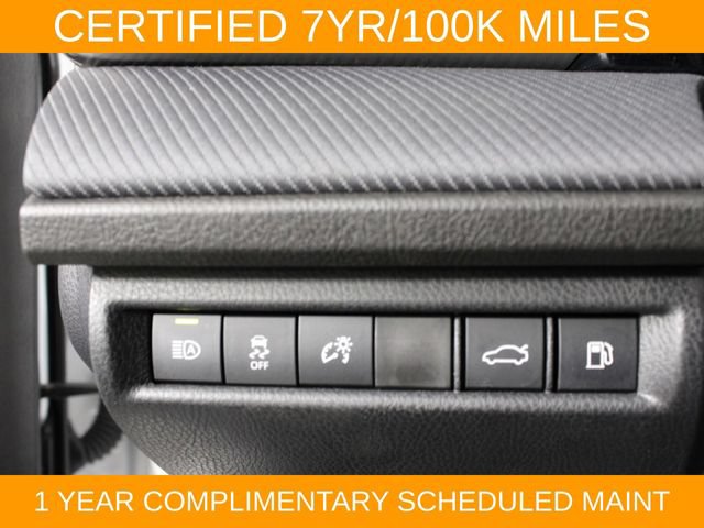 Used 2025 Toyota Camry SE FWD image 19