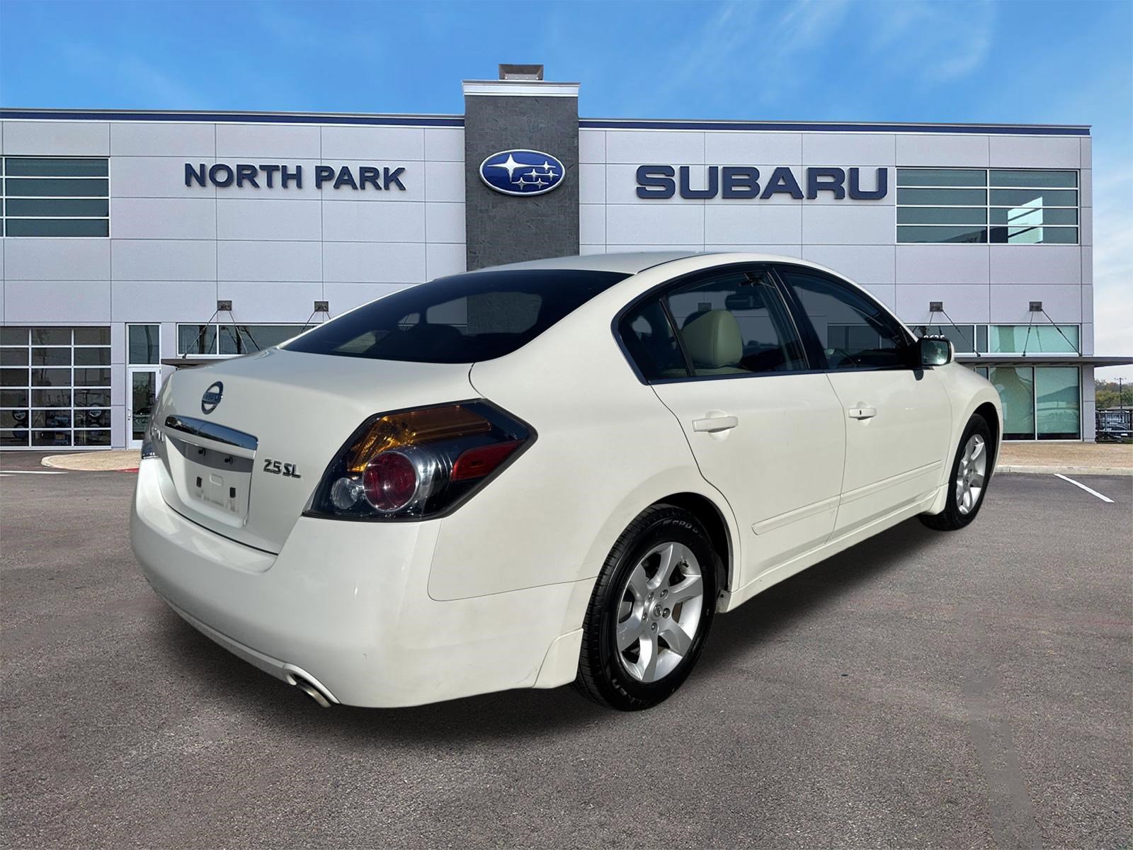 Used 2008 Nissan Altima 2.5 SL w/ SL Pkg image 3