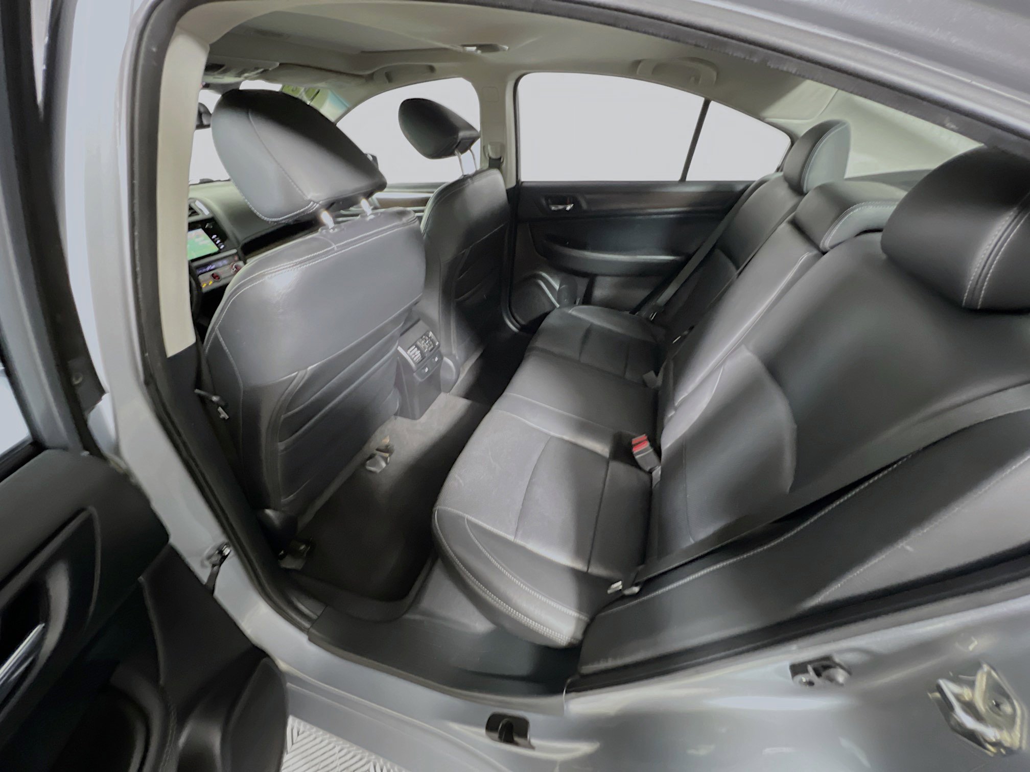 Used 2016 Subaru Legacy 2.5i Limited image 29