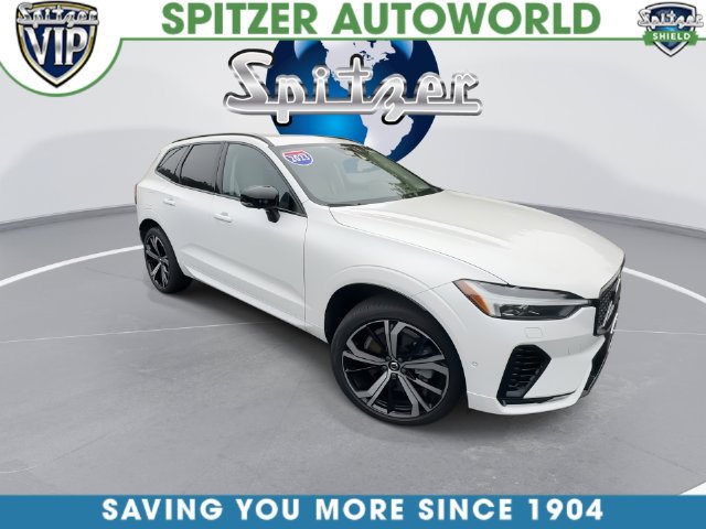 Used 2023 Volvo XC60 T8 Ultimate w/ Climate Package AWD/4WD image 3
