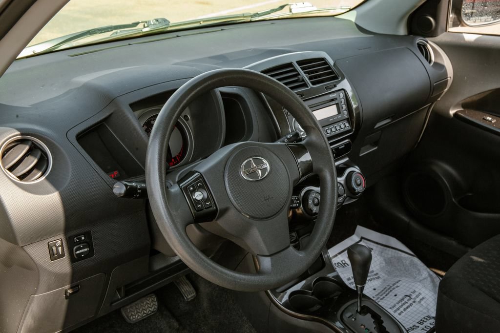 Used 2010 Scion xD FWD image 10