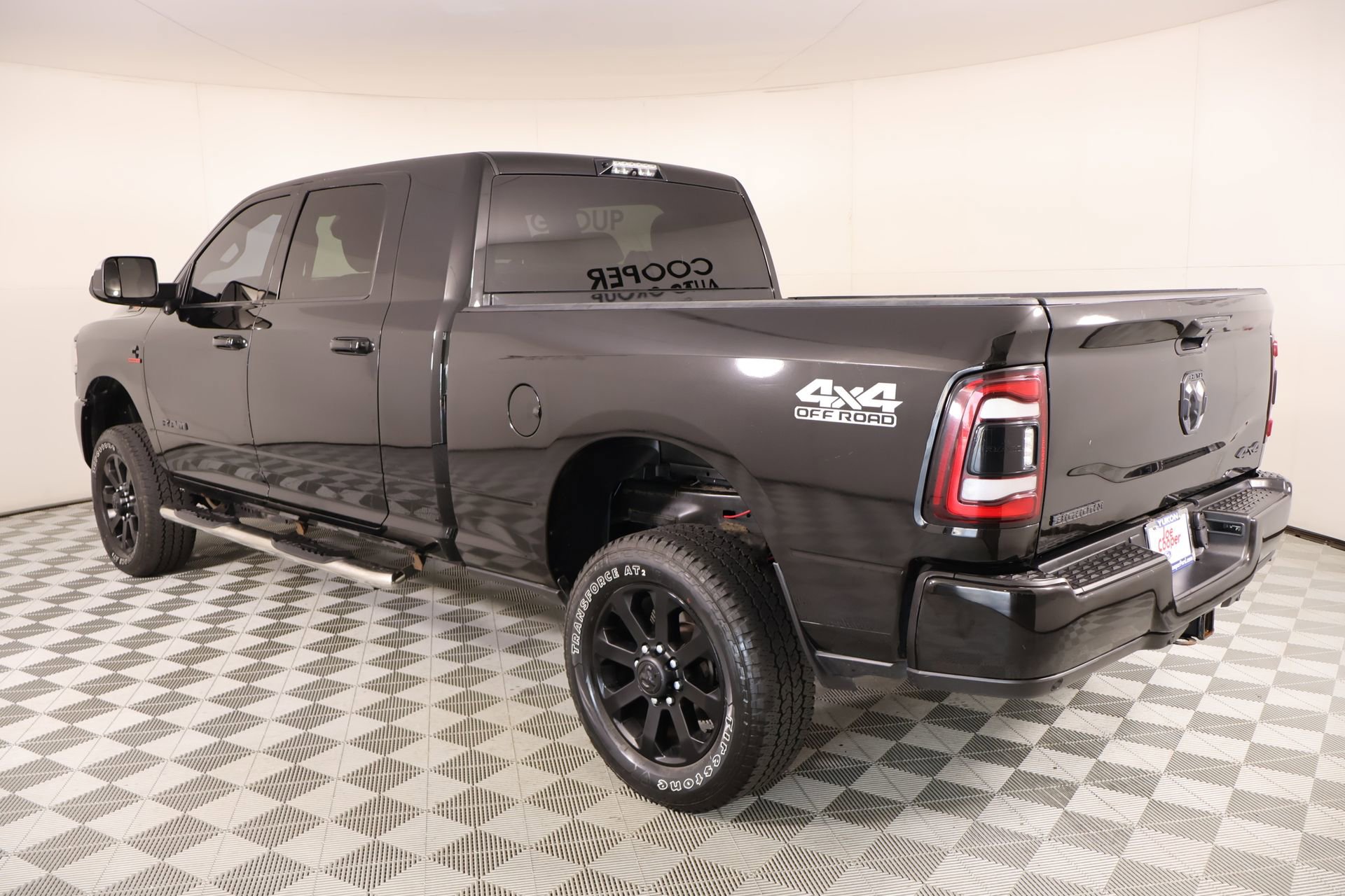 Used 2019 RAM 2500 Big Horn w/ Black Appearance Package image 22