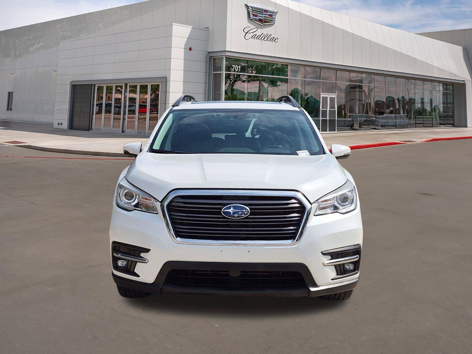 Used 2020 Subaru Ascent Limited w/ Technology Package AWD/4WD image 2